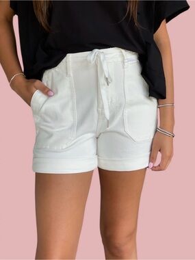 NWT Judy Blue White Jogger Shorts Size Large High Rise Cuffed Boutique